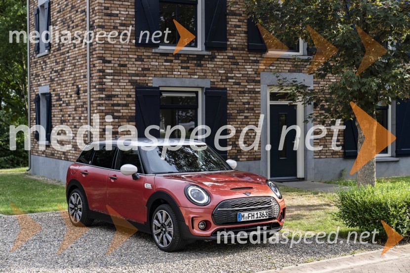 Življenje je barvito: nova izdaja MINI Multitone Edition praznuje raznoliko skupnost MINI