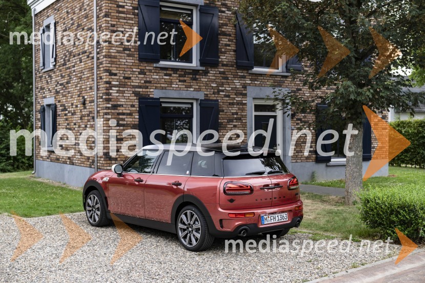 Življenje je barvito: nova izdaja MINI Multitone Edition praznuje raznoliko skupnost MINI