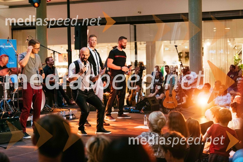  Tomaž Krt, Skupina Kvatropirci;  Matej Kocen, Skupina Kvatropirci;  Albin Jordan, Skupina Kvatropirci;  Samo Kališnik, Skupina KvatropirciSlovo od poletja 2022 s Kvatropirci in bandom v Citycentru Celje