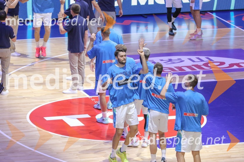  Mike Tobey, košarkarSlovenci za uvod v evropsko prvenstvo slavili proti močni Litvi