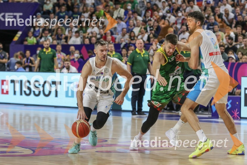  Goran Dragić, košarkar;  ... ;  Mike Tobey, košarkarSlovenci za uvod v evropsko prvenstvo slavili proti močni Litvi