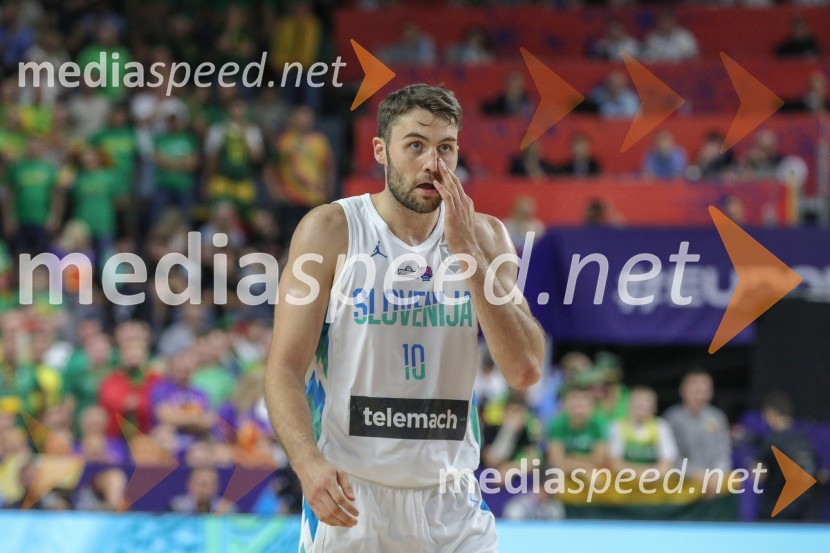  Mike Tobey, košarkarSlovenci za uvod v evropsko prvenstvo slavili proti močni Litvi