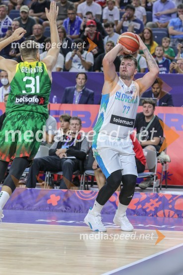  ... ;  Luka  Dončić, košarkarSlovenci za uvod v evropsko prvenstvo slavili proti močni Litvi