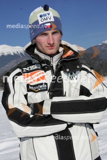 Jakub Janda, češki smučarski skakalecJakub Janda, smučarski skakalec na treningu v Lescah