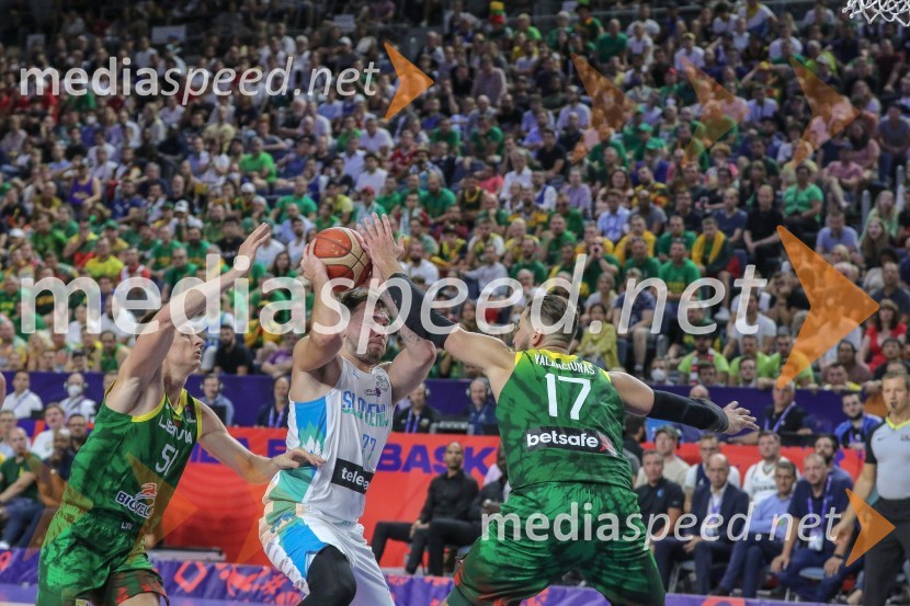  ... ;  Luka  Dončić, košarkar;  ... Slovenci za uvod v evropsko prvenstvo slavili proti močni Litvi