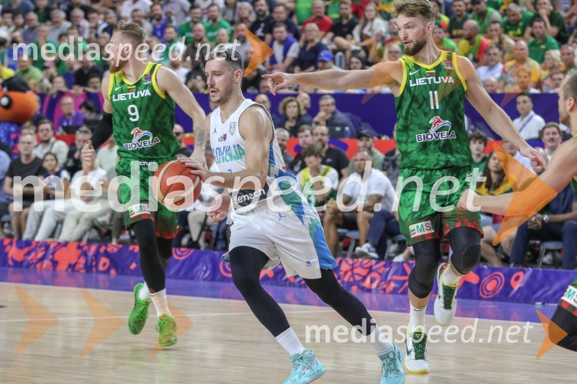  ... ;  Goran Dragić, košarkar;  ... Slovenci za uvod v evropsko prvenstvo slavili proti močni Litvi