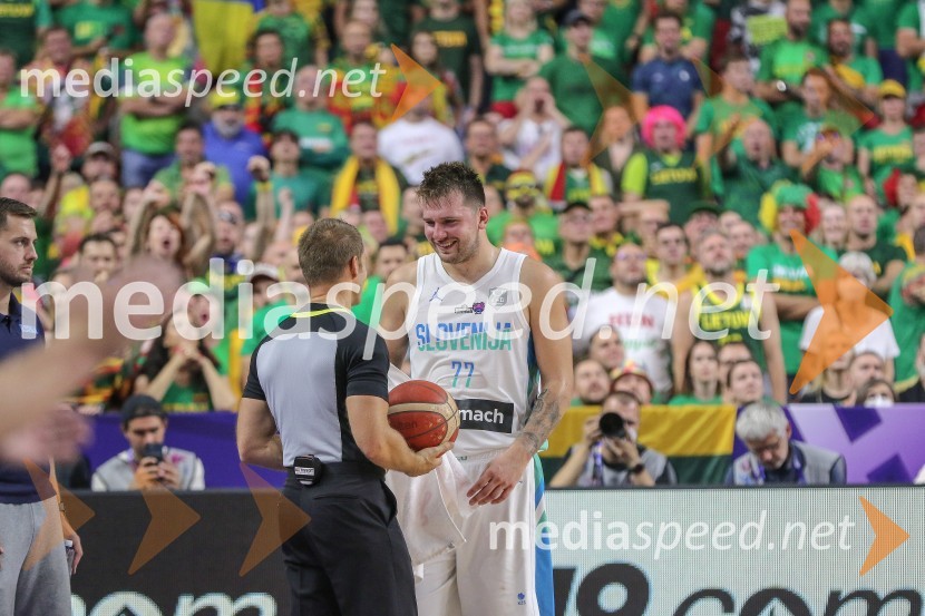  ... ;  Luka  Dončić, košarkarSlovenci za uvod v evropsko prvenstvo slavili proti močni Litvi