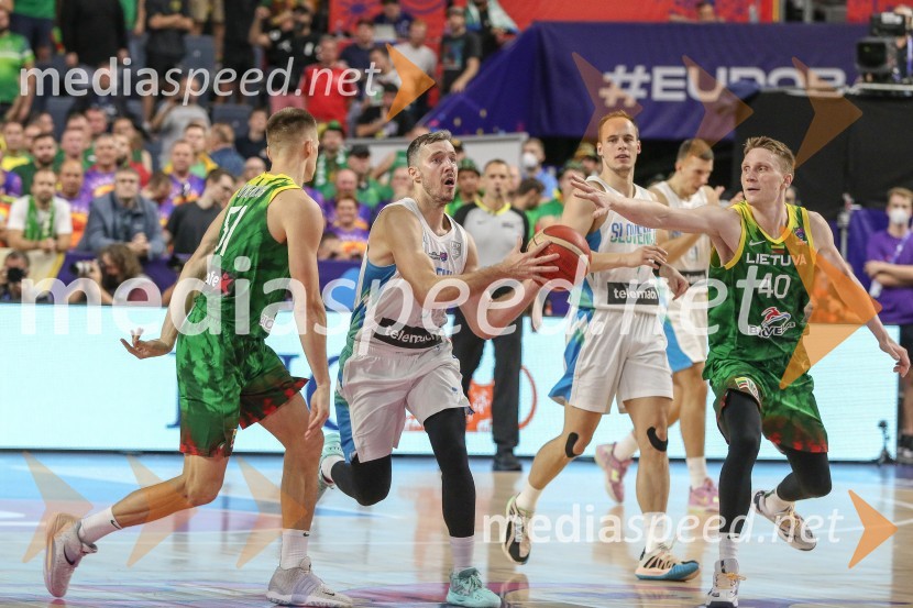  ... ;  Goran Dragić, košarkar;  Klemen Prepelič, košarkar;  ... Slovenci za uvod v evropsko prvenstvo slavili proti močni Litvi
