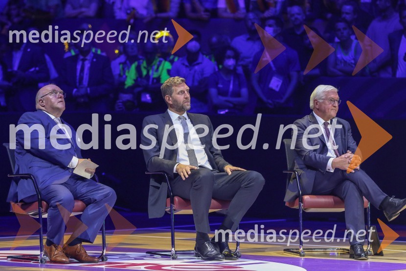  ... ;  Dirk Nowitzki, nekdanji košarkaš;  ... Slovenci za uvod v evropsko prvenstvo slavili proti močni Litvi