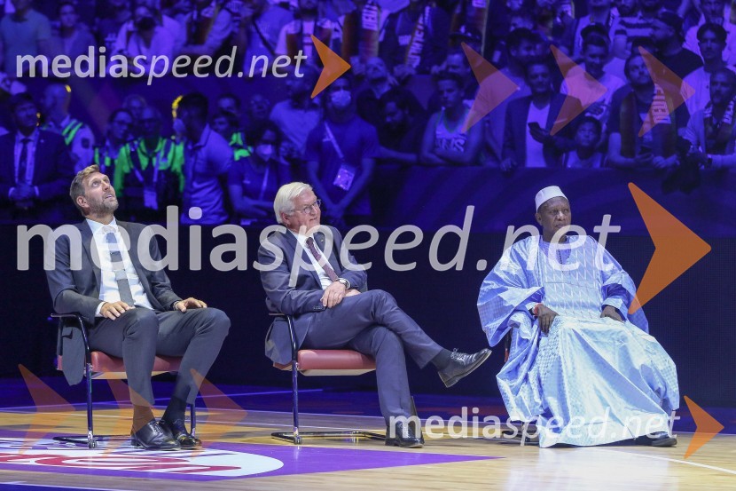  Dirk Nowitzki, nekdanji košarkaš;  ... ;  ... Slovenci za uvod v evropsko prvenstvo slavili proti močni Litvi