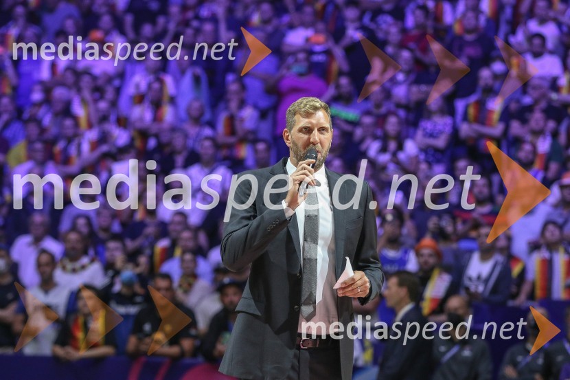  Dirk Nowitzki, nekdanji košarkašSlovenci za uvod v evropsko prvenstvo slavili proti močni Litvi