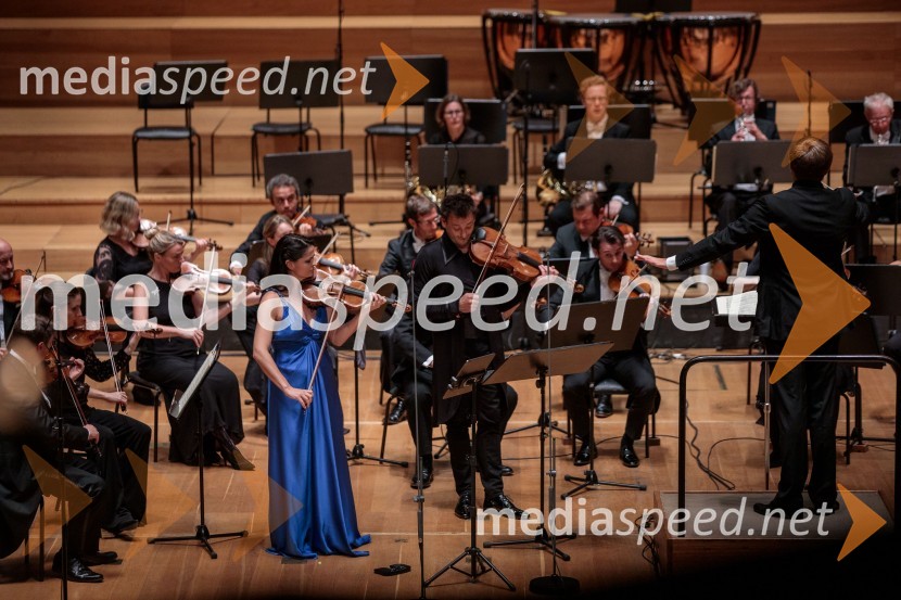  Lana Trotovšek, violinistka;  Maxim Rysanov, violist;  Vasiily Petrenko, dirigentLondonski kraljevi filharmonični orkester, Festival Ljubljana 2022