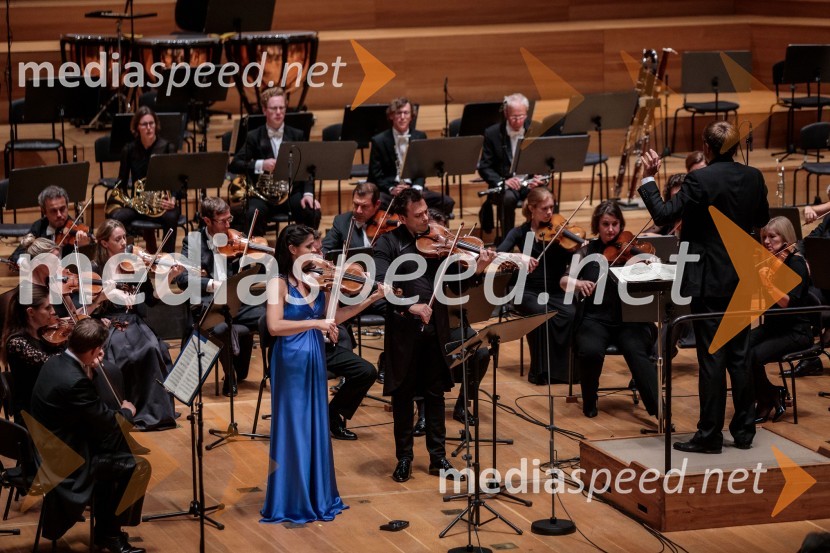  Lana Trotovšek, violinistka;  Maxim Rysanov, violist;  Vasiily Petrenko, dirigentLondonski kraljevi filharmonični orkester, Festival Ljubljana 2022