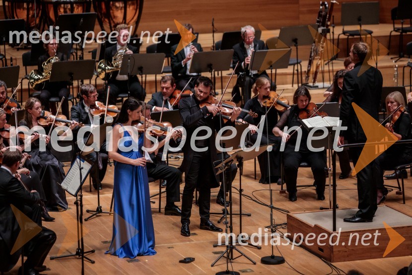  Lana Trotovšek, violinistka;  Maxim Rysanov, violist;  Vasiily Petrenko, dirigentLondonski kraljevi filharmonični orkester, Festival Ljubljana 2022