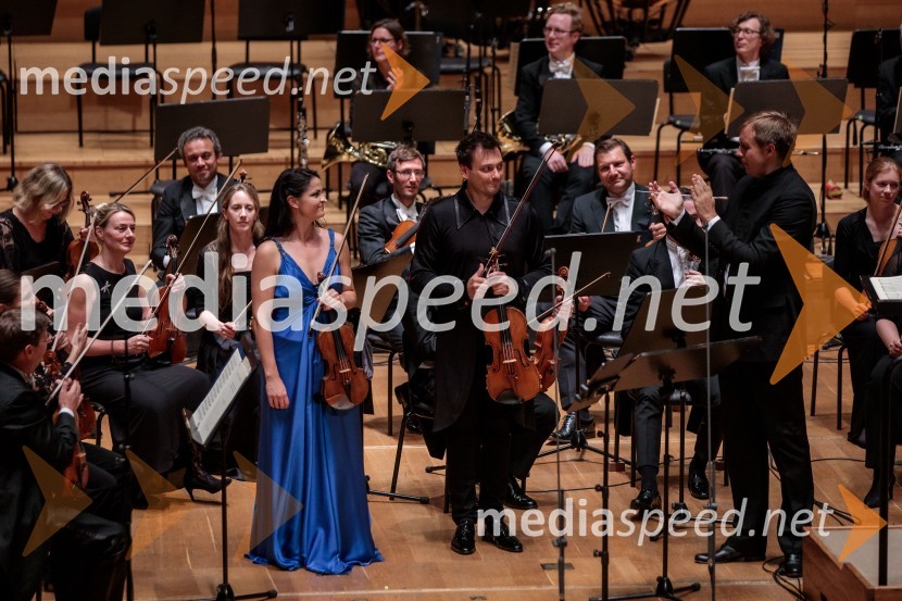  Lana Trotovšek, violinistka;  Maxim Rysanov, violist;  Vasiily Petrenko, dirigentLondonski kraljevi filharmonični orkester, Festival Ljubljana 2022