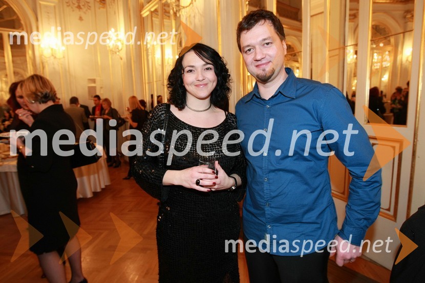 Polona Požgan Štorman, voditeljica jutranjega programa na Radiu Center in njen mož Primož Štorman, skupina TabuNaj Mariborčan 2008