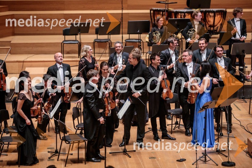  Vasiily Petrenko, dirigent;  Maxim Rysanov, violist;  Lana Trotovšek, violinistkaLondonski kraljevi filharmonični orkester, Festival Ljubljana 2022