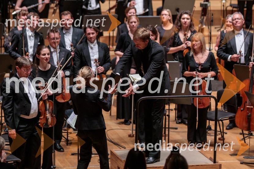  ... ;  Vasiily Petrenko, dirigentLondonski kraljevi filharmonični orkester, Festival Ljubljana 2022