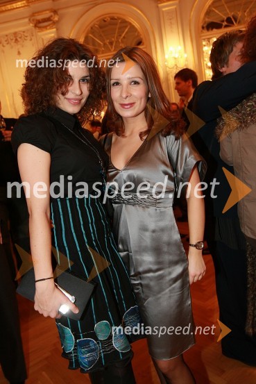 Natalija Bratkovič, voditeljica na televiziji RTS Maribor in Jana Ujčič, novinarka in voditeljica RTS in Naj Medijska osebnost po mnenju novinarjevNaj Mariborčan 2008