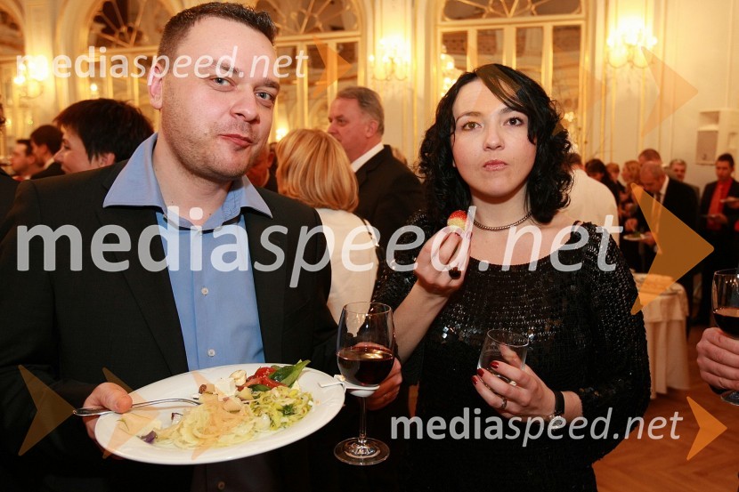 Sašo Papp in Polona Požgan Štorman, voditelja jutranjega programa Radia CenterNaj Mariborčan 2008