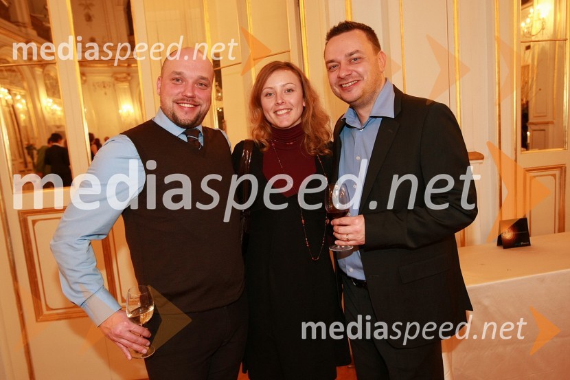 David Irgolič, glavni in odgovorni urednik radia Center s punco in Sašo Papp, voditelja jutranjega programa na Radiu CenterNaj Mariborčan 2008