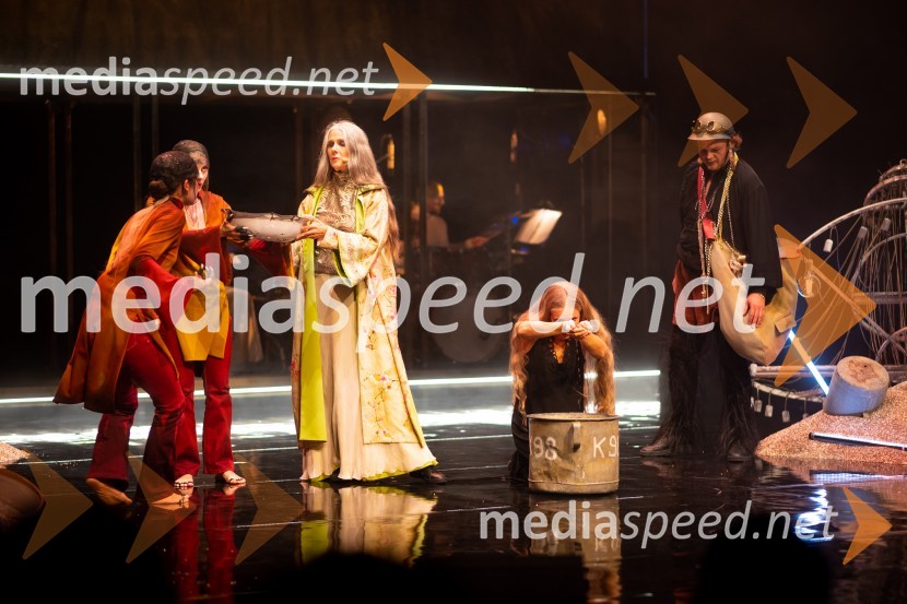  Lara Wolf Završnik, igralka;  Nataša Tič Ralijan, igralka;  Ana Pavlin, igralka;  Gašper Jarni, igralecBoljši svet, mjuzikal