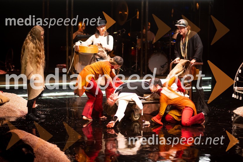  Ana Pavlin, igralka;  Sara Gorše, igralka;  Lena Hribar, igralka;  Filip Samobor, igralec;  Lara Wolf Završnik, igralka;  Gašper Jarni, igralecBoljši svet, mjuzikal