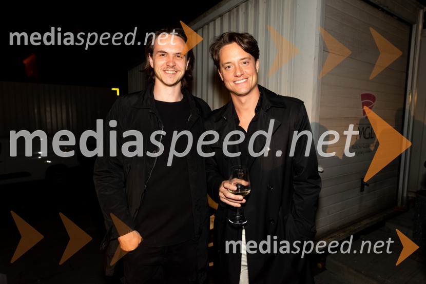  Lovro Zafred, igralec;  Domen Valič, igralecBoljši svet, mjuzikal