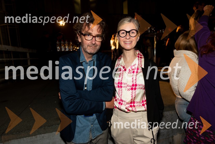  Marko Crnkovič, kolumnist, urednik portala Fokus Pokus;  Natalija Pihler, profesorica nemščineBoljši svet, mjuzikal