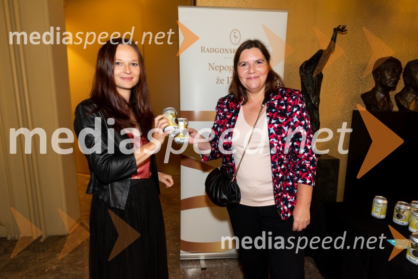  ... ;  Teja Pelko, novinarka, Svet24Boljši svet, mjuzikal