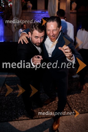  Matej Pavlič, MS Invest d.o.o.;  John Denhof, predsednik uprave NKBMVlado Kreslin z gosti na Festivalu Ljubljana 2022