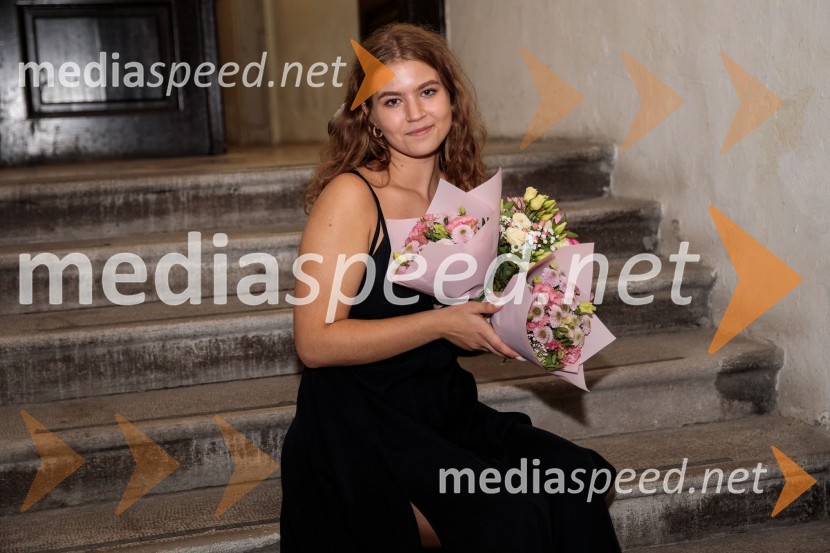  Nina Gvardjančič, pevkaVlado Kreslin z gosti na Festivalu Ljubljana 2022