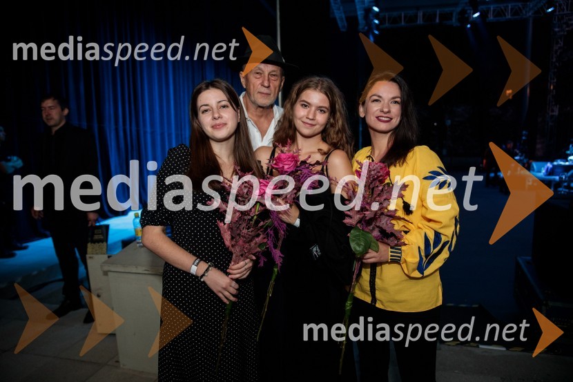  ... ;  Vlado Kreslin, glasbenik;  Nina Gvardjančič, pevka;  ... Vlado Kreslin z gosti na Festivalu Ljubljana 2022