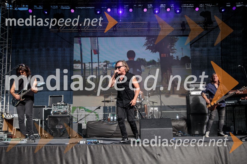  Bor Zuljan, kitarist, Šank rock;  Matjaž Jelen, pevec, skupina Šank Rock;  Cveto Polak, skupina Šank RockSlovenci v četrtfinalu svetovnega prvenstva v odbojki 2022