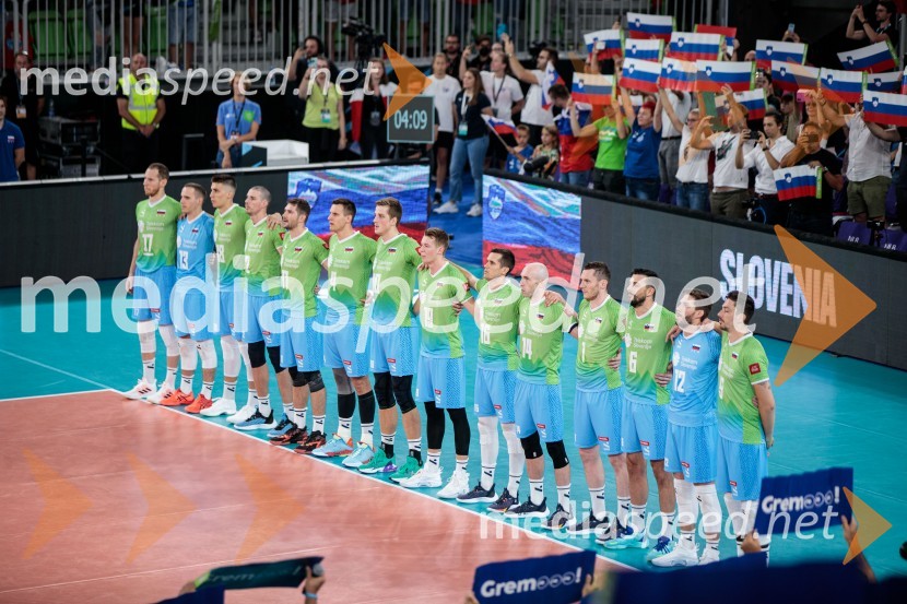  Tine  Urnaut, kapetan slovenske odbojkarske reprezentance;  Jani Kovačič, odbojkar;  Klemen Čebulj, odbojkar;  Alen  Pajenk  , odbojkar;  Danijel Koncilja, odbojkar;  Jan  Kozamernik, odbojkar;  Sašo  Štalekar, odbojkar;  Rok  Možič, slovenski odbojkarski reprezentant ;  Gregor  Ropret, odbojkar;  Žiga  Štern, odbojkar;  Tonček  Štern, odbojkar;  Mitja Gasparini   , odbojkar;  Jan  Klobučar, odbojkar;  Dejan  Vinčić, odbojkarSlovenci v četrtfinalu svetovnega prvenstva v odbojki 2022