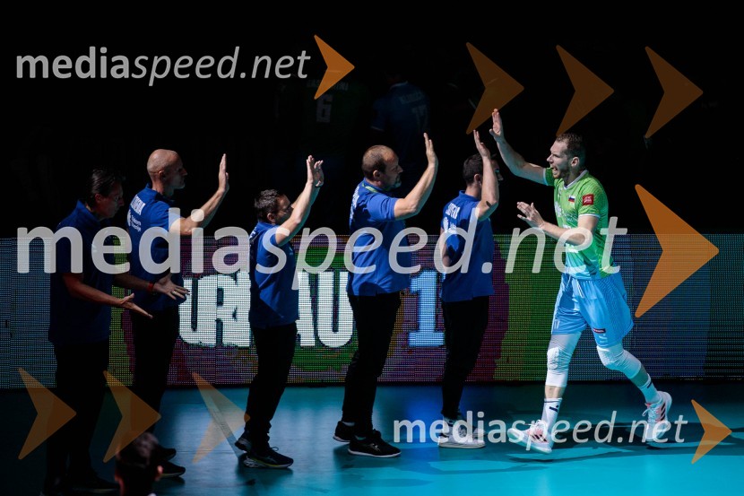  Tine  Urnaut, kapetan slovenske odbojkarske reprezentanceSlovenci v četrtfinalu svetovnega prvenstva v odbojki 2022