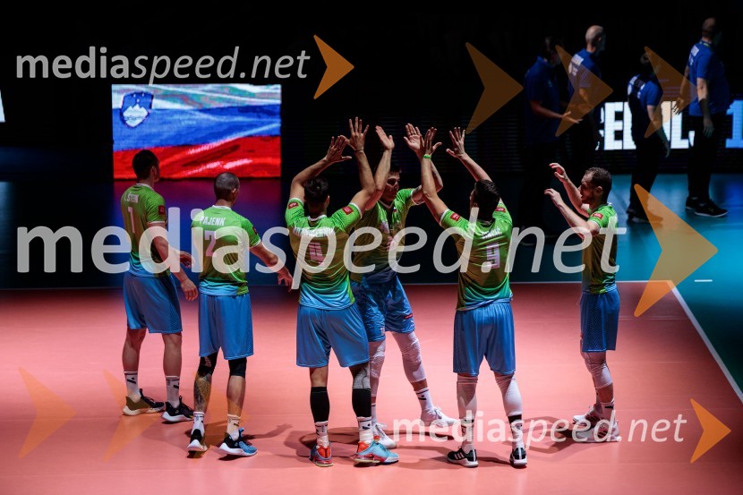  Tonček  Štern, odbojkar;  Alen  Pajenk  , odbojkar;  Jan  Kozamernik, odbojkar;  Klemen Čebulj, odbojkar;  Dejan  Vinčić, odbojkar;  Tine  Urnaut, kapetan slovenske odbojkarske reprezentanceSlovenci v četrtfinalu svetovnega prvenstva v odbojki 2022