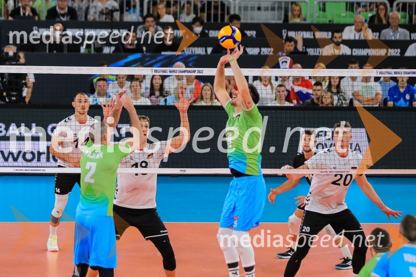  Alen  Pajenk  , odbojkar;  Dejan  Vinčić, odbojkarSlovenci v četrtfinalu svetovnega prvenstva v odbojki 2022