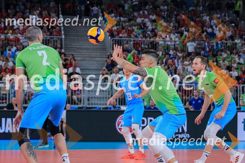  ... ;  Klemen Čebulj, odbojkar;  Tine  Urnaut, kapetan slovenske odbojkarske reprezentanceSlovenci v četrtfinalu svetovnega prvenstva v odbojki 2022