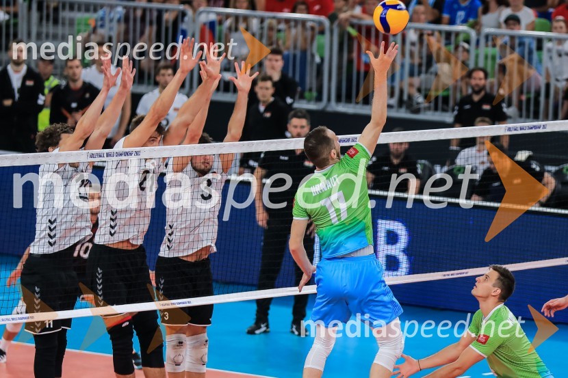  Tine  Urnaut, kapetan slovenske odbojkarske reprezentance;  Jan  Kozamernik, odbojkarSlovenci v četrtfinalu svetovnega prvenstva v odbojki 2022