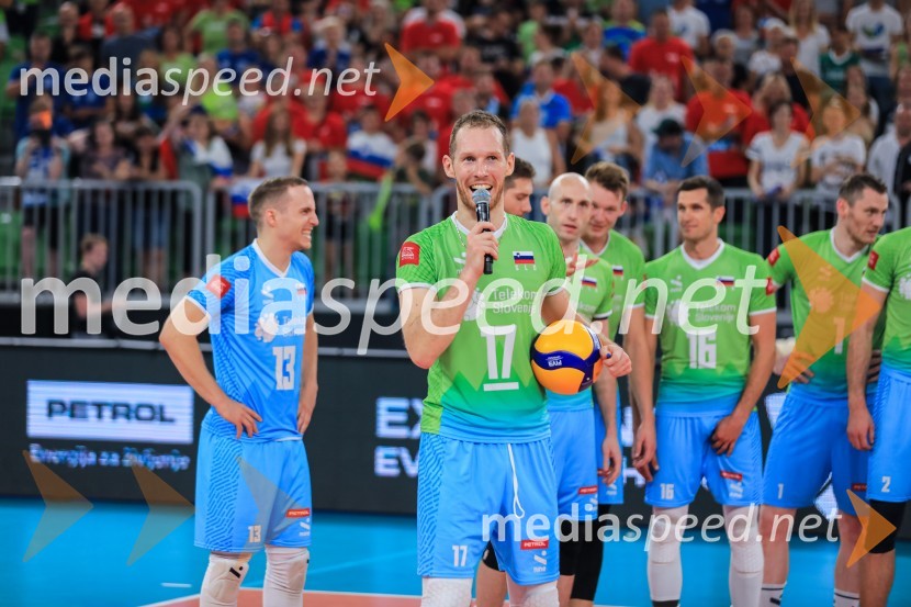  Tine  Urnaut, kapetan slovenske odbojkarske reprezentanceSlovenci v četrtfinalu svetovnega prvenstva v odbojki 2022