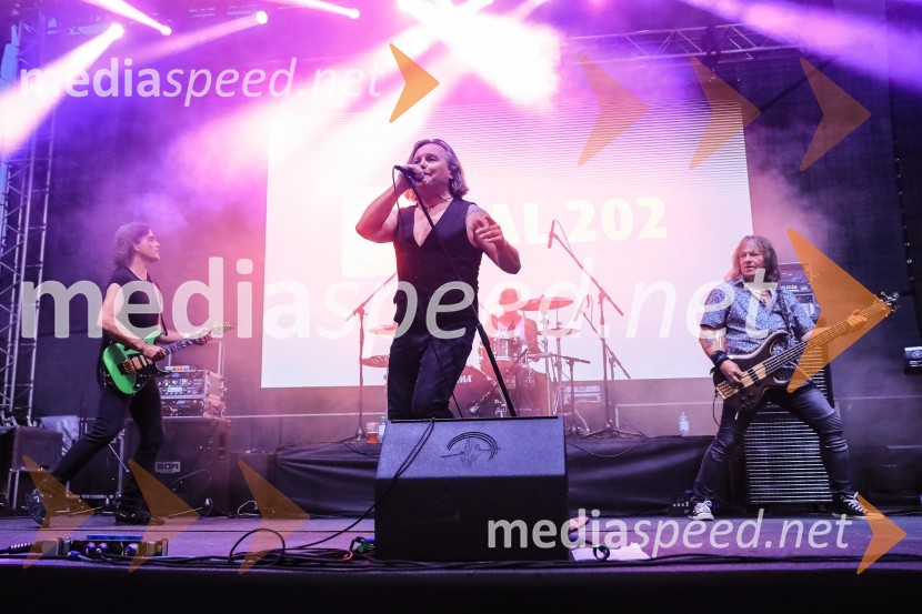  Bor Zuljan, kitarist, Šank rock;  Matjaž Jelen, pevec, skupina Šank Rock;  Cveto Polak, skupina Šank RockSlovenci v četrtfinalu svetovnega prvenstva v odbojki 2022