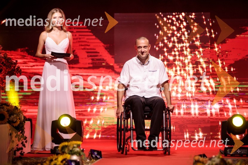  ... ;  Bogdan Kronovšek, direktor Termo-tehnika d.o.o. Miss Slovenije 2022 je Ljubljančanka Vida Milivojša