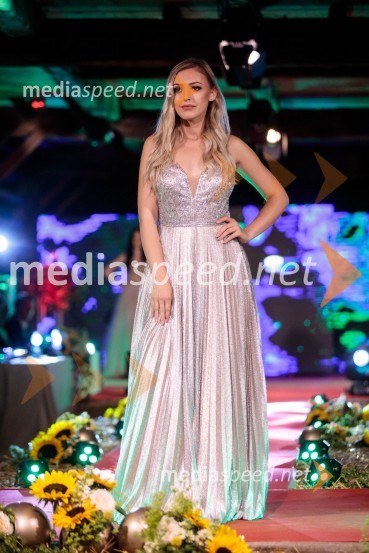  Urša Tornelj, finalistka Miss Slovenije 2022Miss Slovenije 2022 je Ljubljančanka Vida Milivojša