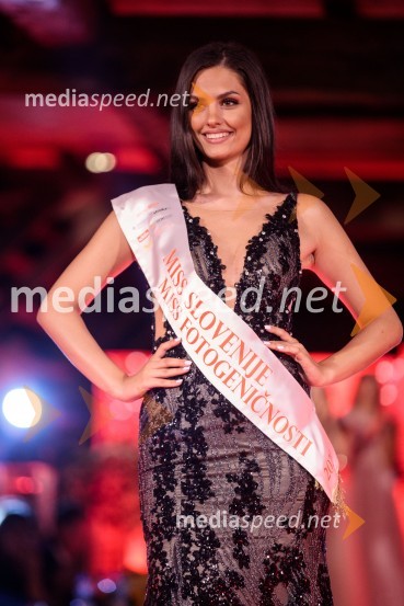  Teja Tripković, finalistka Miss Slovenije 2022Miss Slovenije 2022 je Ljubljančanka Vida Milivojša
