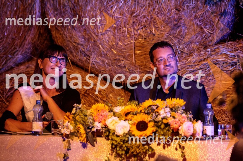  Mojca Šimnic Šolinc, direktorica Tosama; dr. Jure Knez, tehnični direktor Dewesoft d.o.o.Miss Slovenije 2022 je Ljubljančanka Vida Milivojša