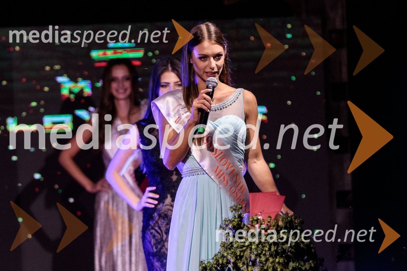  Urška Koštrun, finalistka Miss Slovenije 2022Miss Slovenije 2022 je Ljubljančanka Vida Milivojša