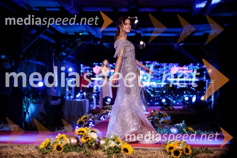  Larisa Brumec, finalistka Miss Slovenije 2022Miss Slovenije 2022 je Ljubljančanka Vida Milivojša