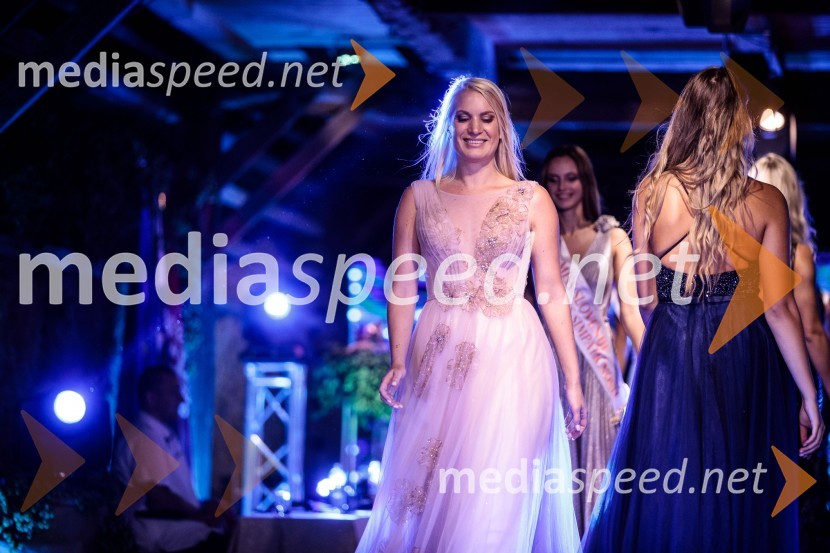  Kristina Mihelčič, finalistka Miss Slovenije 2022Miss Slovenije 2022 je Ljubljančanka Vida Milivojša