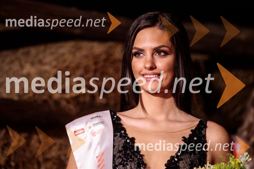  Teja Tripković, finalistka Miss Slovenije 2022Miss Slovenije 2022 je Ljubljančanka Vida Milivojša